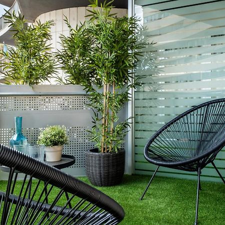 Magno Apartments Principe Seville Exterior photo